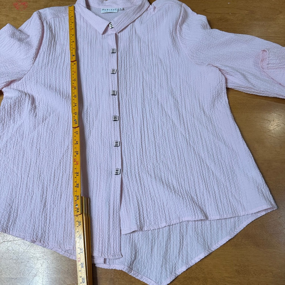 Habitat Button Down Top Women XL Pink Crinkle High-Low Back Art To Wear Buttons - Picture 11 of 12